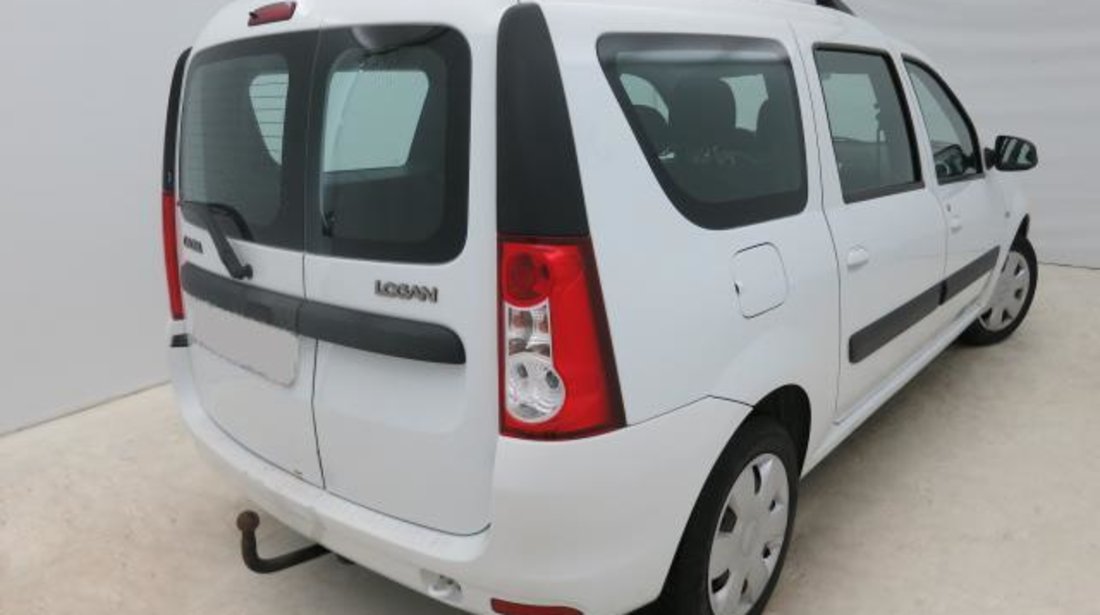 Dacia Logan MCV Laureate 5 locuri 1.6 MPI 85 CP 2012