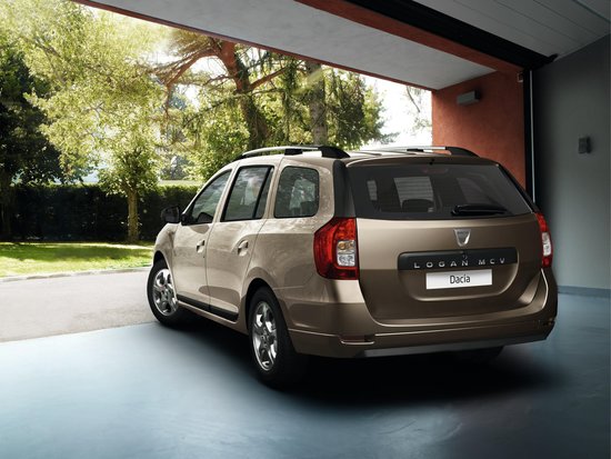 Dacia Logan MCV si Dacia Duster Aventure