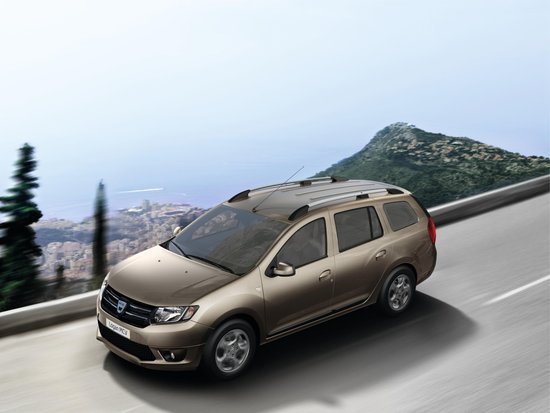 Dacia Logan MCV si Dacia Duster Aventure