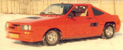 Povestea unui vis frumos: Dacia cu motor central, faruri escamotabile si tractiune spate ca un Porsche