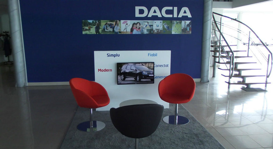 Dacia reface conceptul de showroom si il transforma intr-un spatiu prietenos Dacia reface conceptul de showroom si il transforma intr-un spatiu prietenos