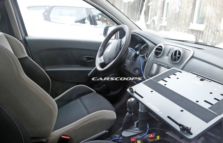 Dacia Sandero Sport - Noi Poze Spion