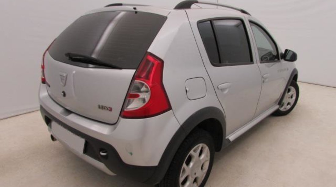 Dacia Sandero Stepway 1.5 dCi 88 CP 2012