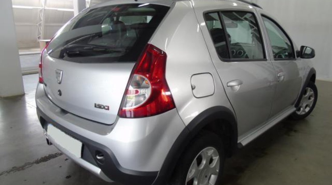 Dacia Sandero Stepway 1.5 dCi 88 CP 2012