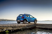 Dacia Sandero Stepway si Duster Black Shadow