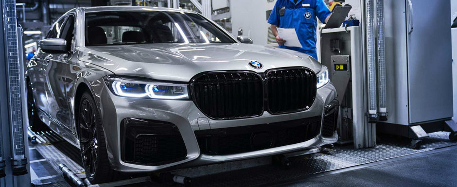 Dai un ban, dar ai cea mai mare grila din parcare. Cat costa in Romania noul BMW Seria 7 Facelift Dai un ban, dar ai cea mai mare grila din parcare. Cat costa in Romania noul BMW Seria 7 Facelift
