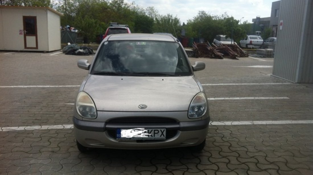 Daihatsu Sirion impecabila 2001