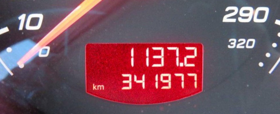 Dar stim ca tipul asta nu s-a uitat la consum. A facut peste 340.000 de kilometri cu un Audi V10 twin-turbo Dar stim ca tipul asta nu s-a uitat la consum. A facut peste 340.000 de kilometri cu un Audi V10 twin-turbo