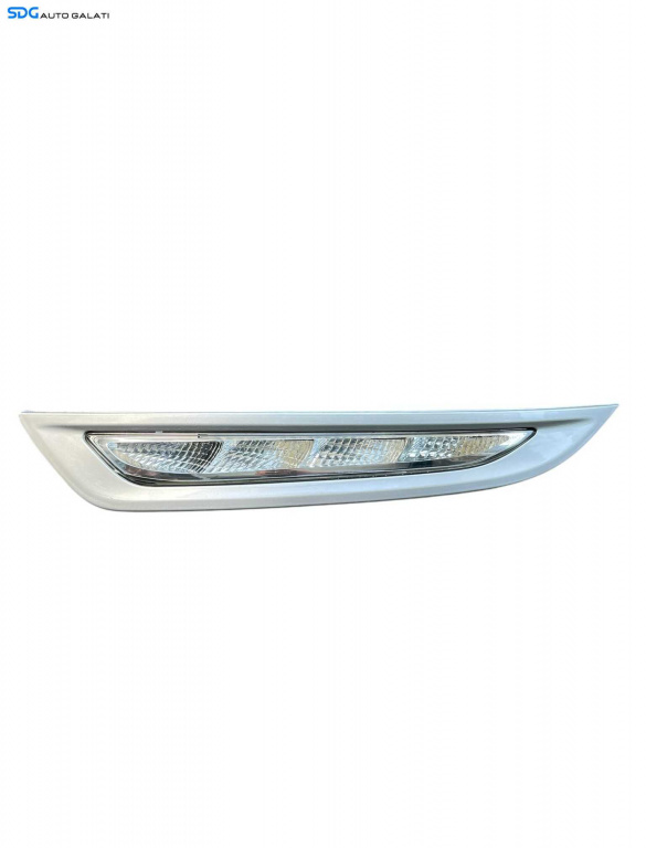 Daylight Lampa Lumini de Zi Stanga Complet cu Rama Ornament de Sub Far Ford Kuga 1 2008 - 2012 Cod BV41-13D273-AA BV41-15A282-AAW [B4120]