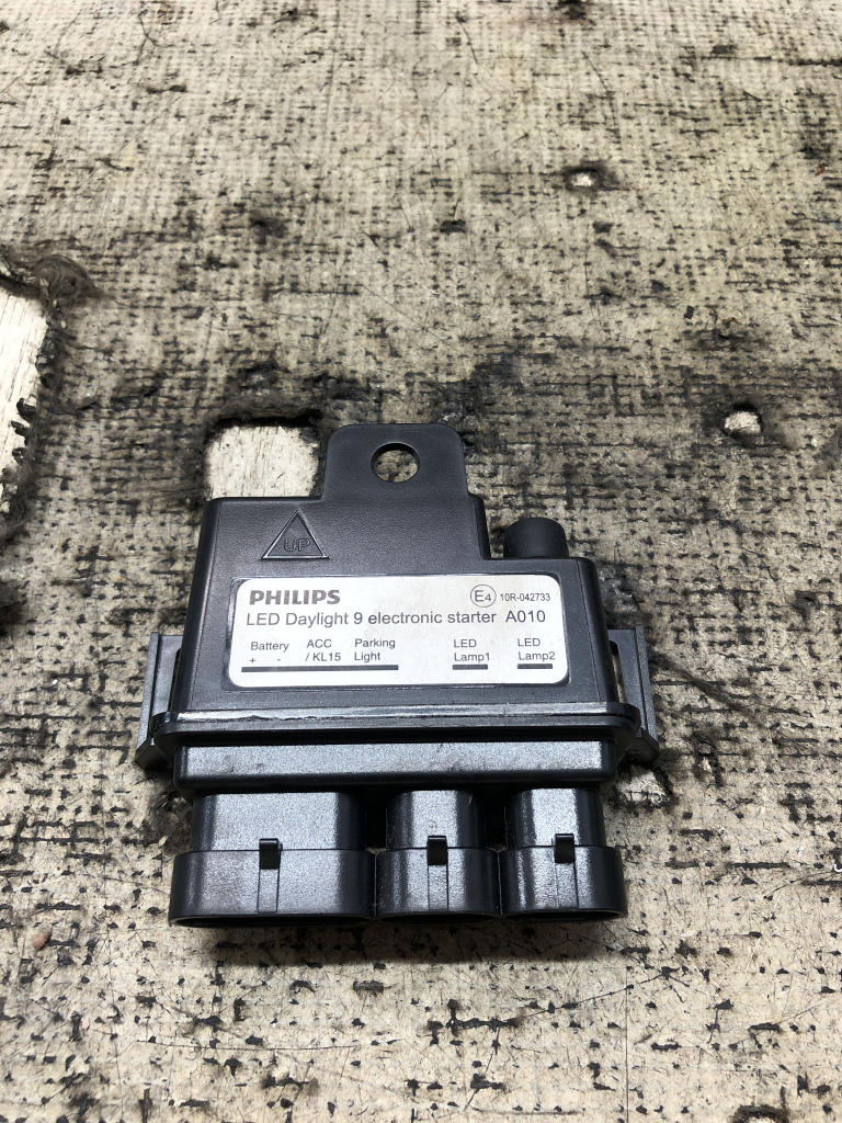 Daylight stânga Dacia Duster 1.6 Benzina 2014, 10R042733
