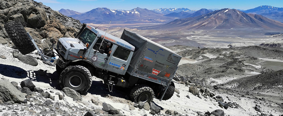 De-a dreptul incredibil. Mercedes Unimog a ajuns in Cartea Recordurilor cu o escaladare de poveste De-a dreptul incredibil. Mercedes Unimog a ajuns in Cartea Recordurilor cu o escaladare de poveste