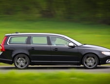 De la vikingi pentru familisti: Volvo V70 T6 AWD R-Design by Heico Sportiv