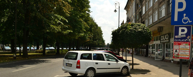 De maine nu mai parchezi pe locurile destinate persoanelor cu handicap. Amenzile sunt USTURATOARE