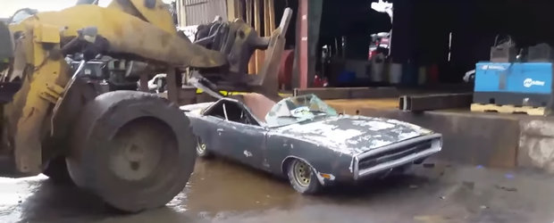 De nervi, un american a facut bucati un Dodge Charger rar. Motivul halucinant si VIDEO inclus