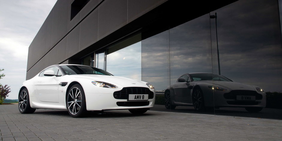De pe circuit direct pe strada: Aston Martin prezinta noul V8 Vantage N420