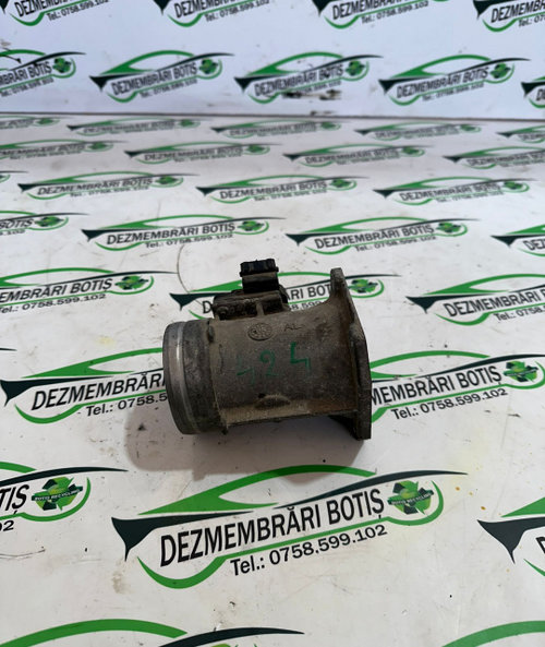 Debitmetru aer 037 906 461B Audi A4 B5 [1994 - 1999] Sedan 1.6 MT (101 hp)