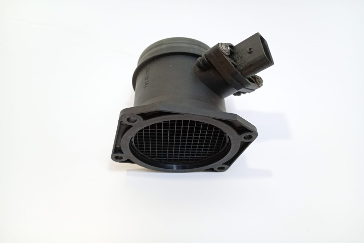 Debitmetru aer 2.0 fsi 06B133471A Audi A4 B6 [2000 - 2005]