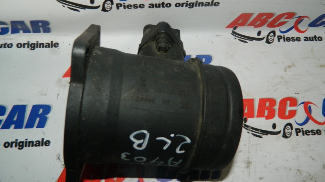 Debitmetru aer Audi A4 2.0 benzina Cod: 06B133471A model 2003