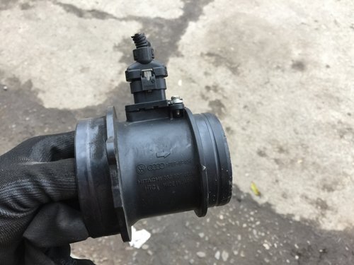 Debitmetru aer AUDI A5 8T Q5 8R  3.0 TDI 2009 2010 2011 2012