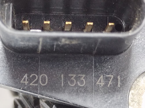 Debitmetru aer Audi A8 (2009-2017) [4H] D4 3.0 Motorina 2014, 420133471