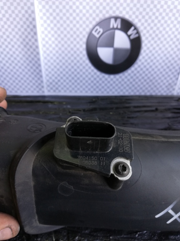 Debitmetru aer BMW 730D F01 7804150
