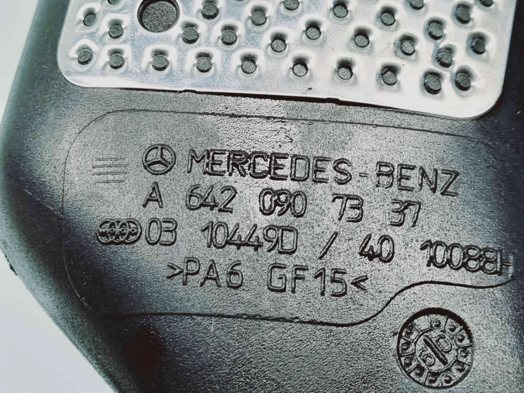 Debitmetru aer Mercedes Clasa GLK (X204) [Fabr 2008-prezent] A6420907337 3.0 CDI 642961 165KW / 225CP 3.0 CDI 642961 165KW / 225CP