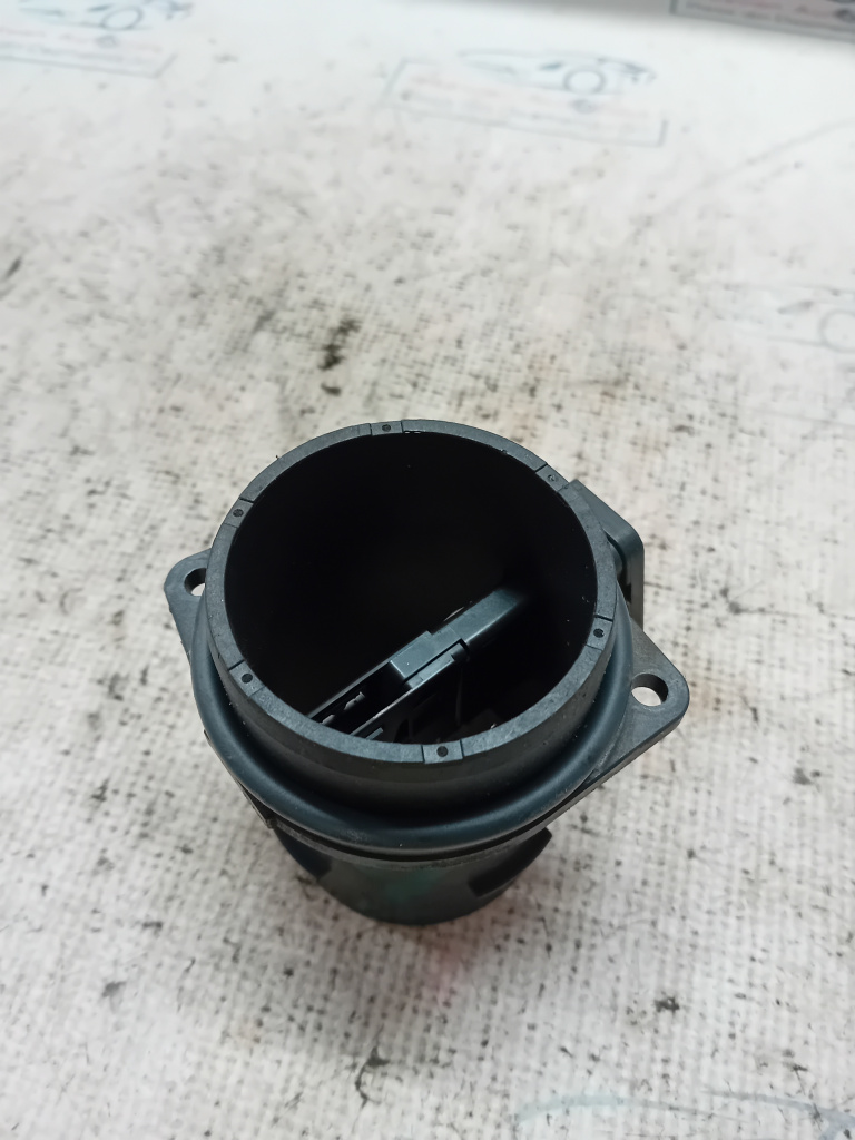 Debitmetru aer Peugeot 3008 2008
