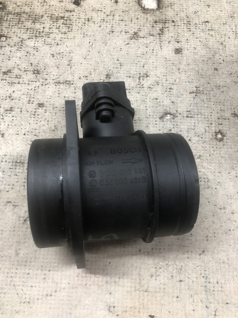 Debitmetru aer Volkswagen Golf 5 - Motorina 2006, 038906461B
