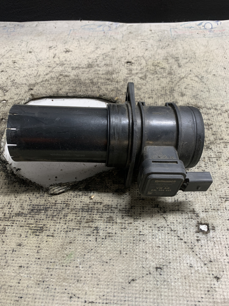 Debitmetru aer Volkswagen Passat B7 2.0 Motorina 2011, 03L906461