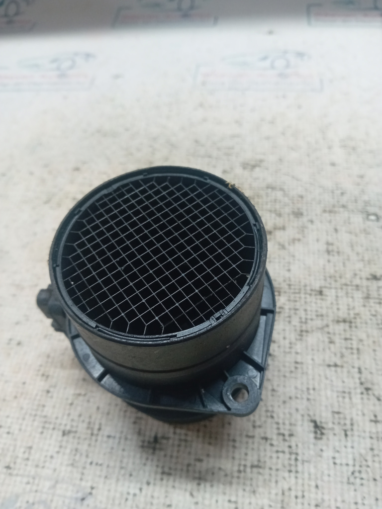 Debitmetru aer Volkswagen Tiguan 2011, 03L806461A