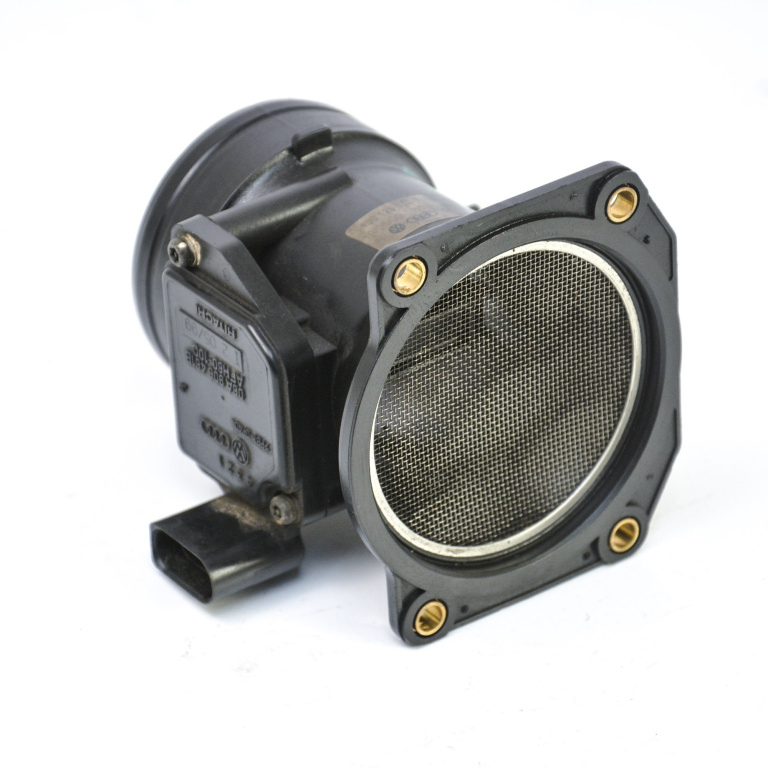 Debitmetru Audi A3 (8L1) 1996-2003 1.6 Benzina 1J0129574, 1J0 129 574, 06A906461B, 06A 906 461 B Hitachi