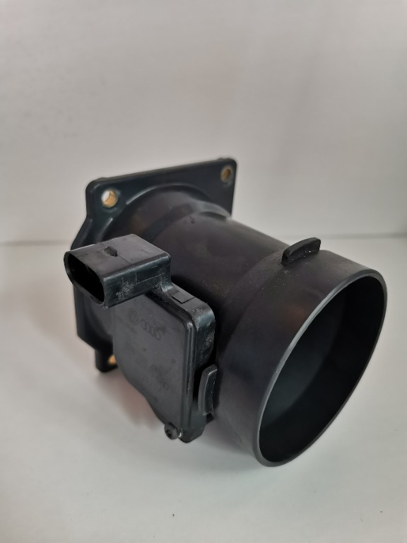 Debitmetru Audi A4 B6 2.4 i benzina 078133471E