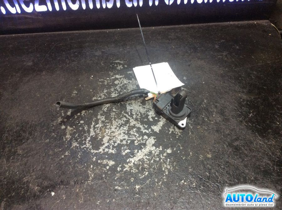 Debitmetru de Aer 2.0 d Toyota COROLLA Verso ZER ,ZZE 2004