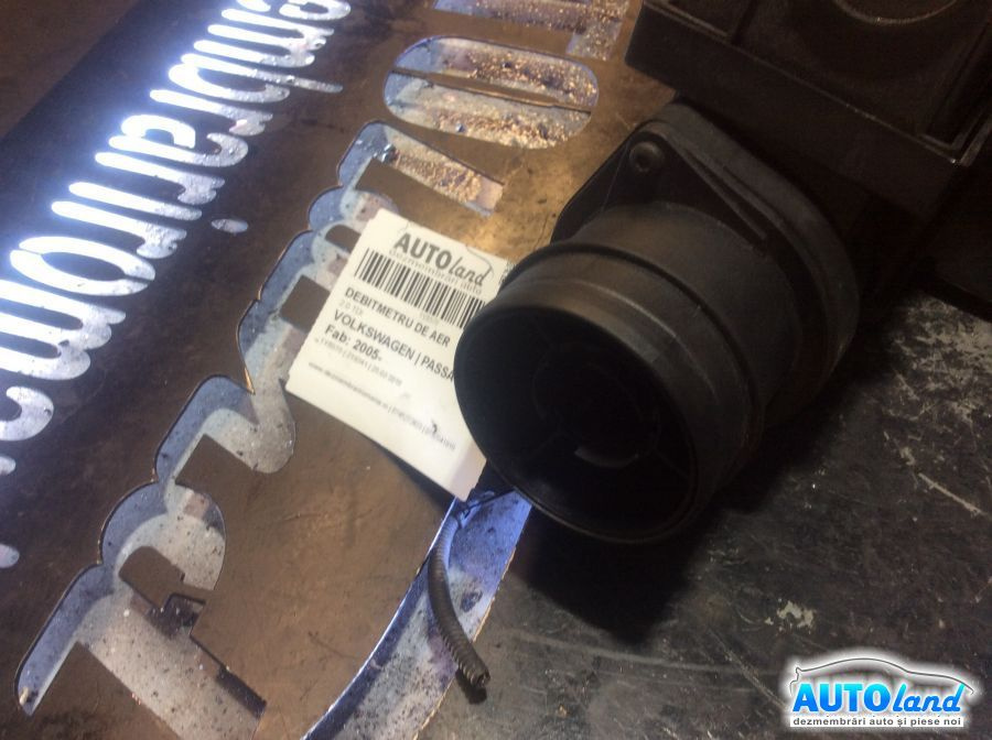 Debitmetru de Aer 2.0 TDI Volkswagen PASSAT 3C2 2005