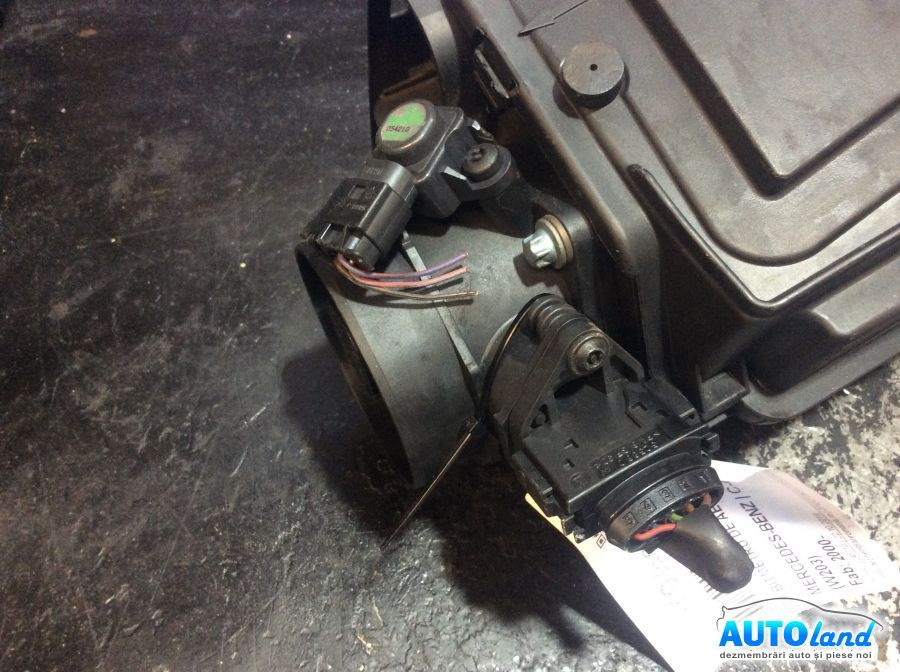 Debitmetru de Aer 2.2 CDI Mercedes-Benz C-CLASS W203 2000