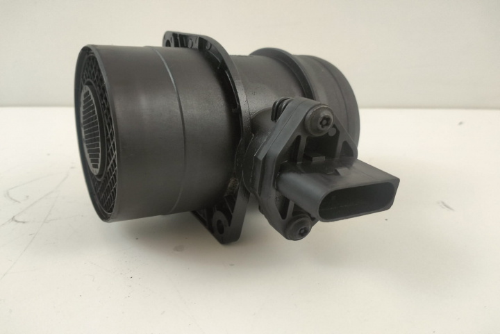 Debitmetru de aer cod 074906461b 074906461b Audi A3 8P/8PA [facelift] [2004 - 2008]