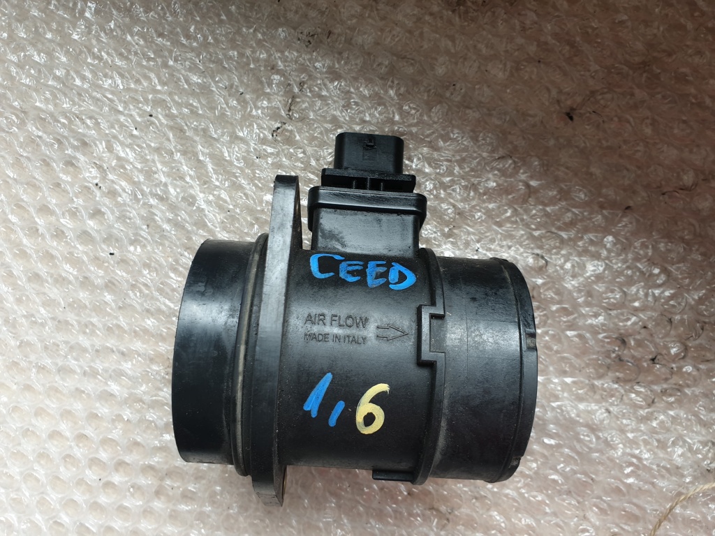 Debitmetru kia ceed 1.6 crdi d4fb 2006-2012 euro 5 137213c