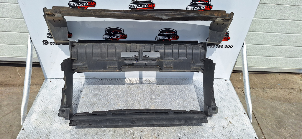Defazor/Difuzor radiator Land Rover Freelander 2 (2006->) 2.2 Motorina 2007, 6H52-17F017 BC