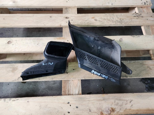 Deflector Aer Audi A4 B8 1.8 TFSI combi an de fabricatie 2011 Cod : 8K0129618