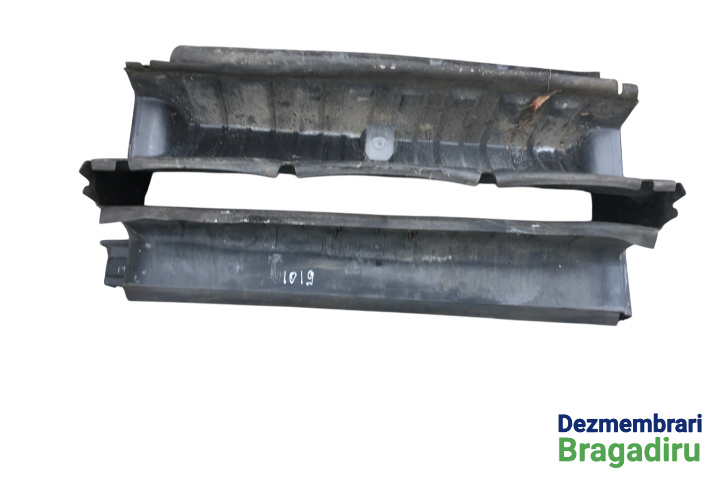 Deflector aer radiatoare Land Rover Discovery 3 [2004 - 2009] SUV 2.7 TD AT (190 hp) Cod motor: 276DT