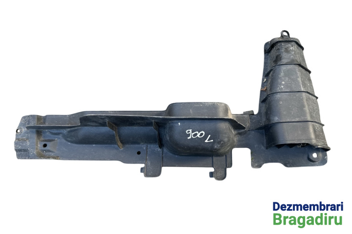 Deflector aer radiatoare stanga Cod: 29135-2E000 29135-2E000 Hyundai Tucson [2004 - 2010] Crossover 2.0 CRDI MT 4WD (140 hp) Cod motor D4EA