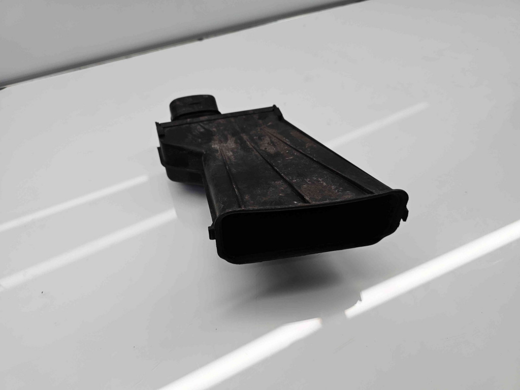 Deflector aer Skoda Fabia 2 (5J, 542) [Fabr 2007-2014] 5J0805971B