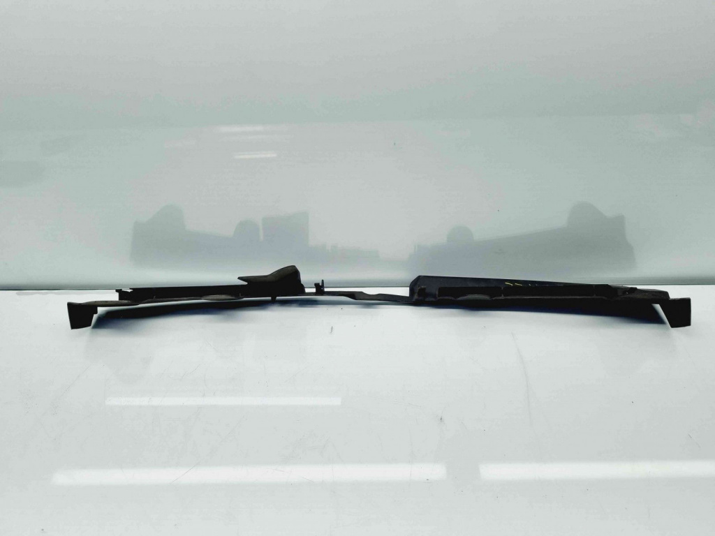 Deflector aer Volkswagen Passat B7 (362) [Fabr 2010-2014] 3AA121330