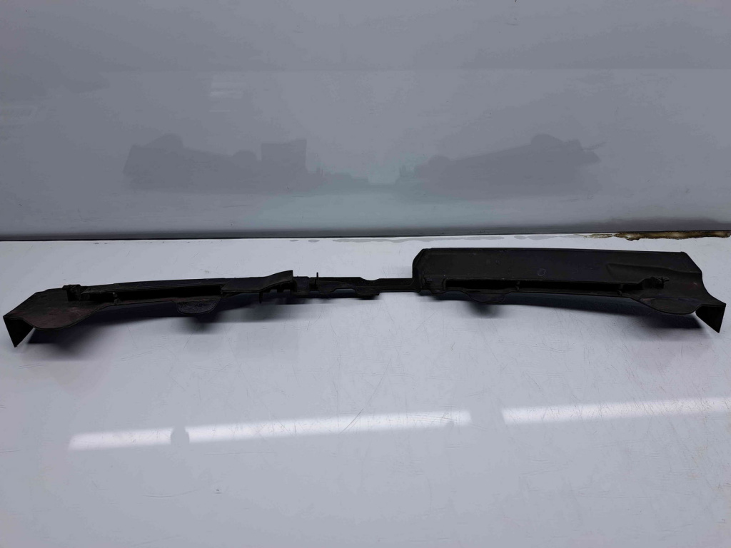 Deflector aer Volkswagen Passat B7 (362) [Fabr 2010-2014] 3AA121330