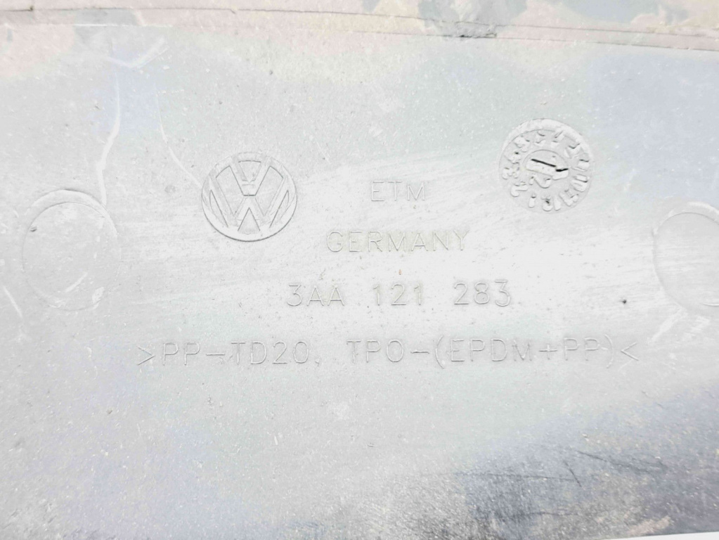 Deflector aer Volkswagen Passat B7 (362) [Fabr 2010-2014] 3AA121283