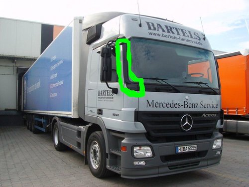 Deflector apa stanga Mercedes Actros MP3 2008 cod A9436980762
