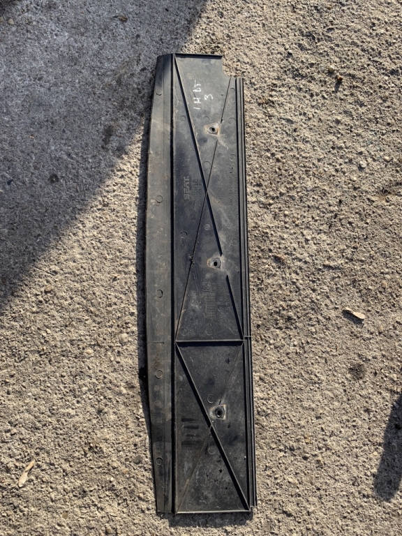 Deflector inferior radiatoare Seat Leon [1999 - 2005] Hatchback 1.4 MT (75 hp) (1M1)