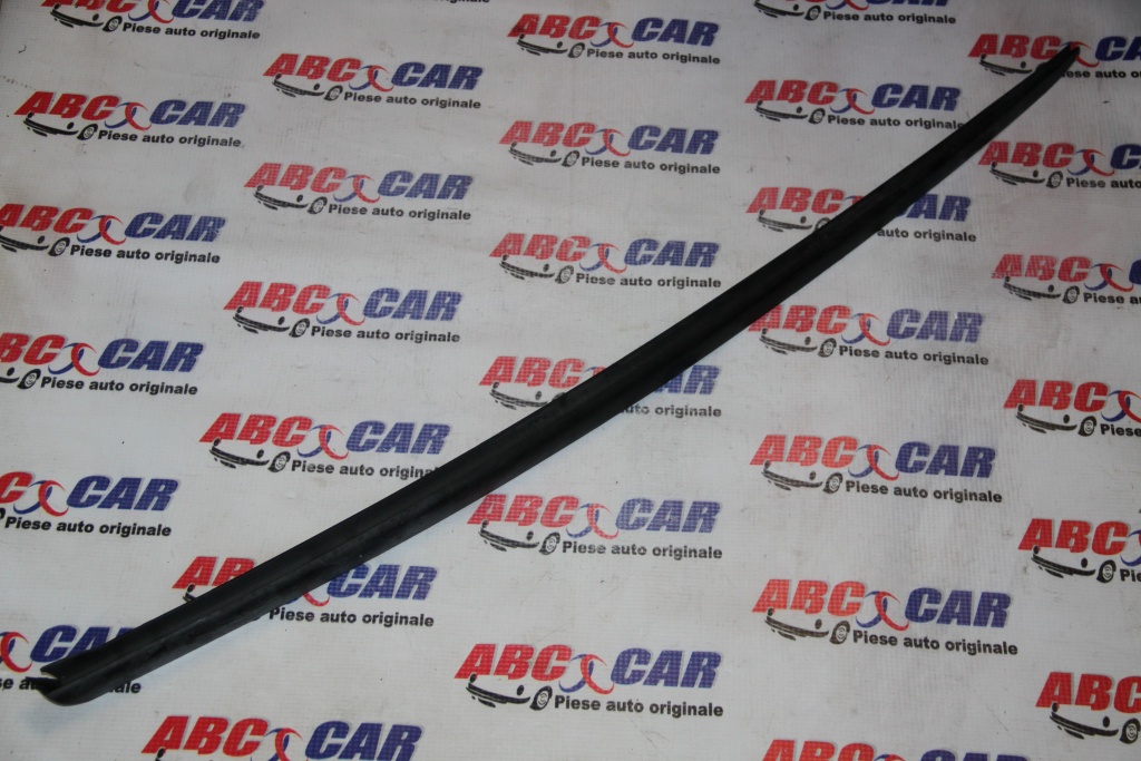 Deflector parbriz stanga Audi A5 F5 Sportback cod: 8W6854327B model 2017