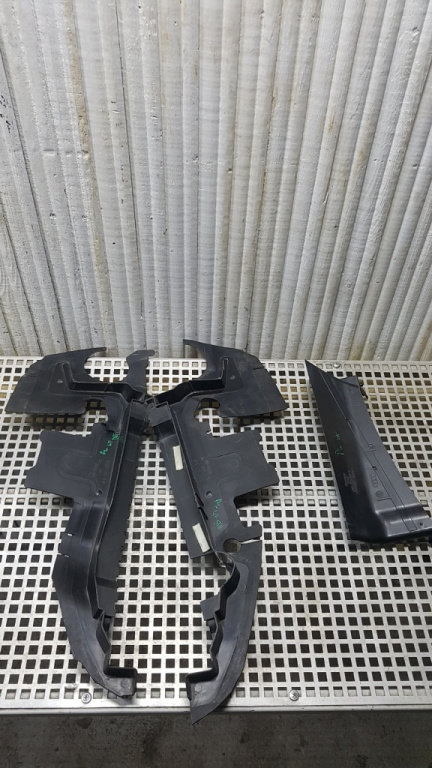 Deflector radiator apa Audi A6 4F C6 2006 2.7 TDI ASB OEM 4F0129617C