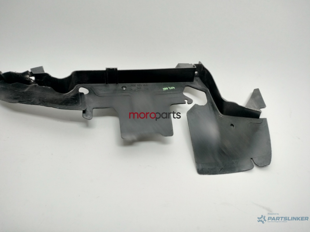 Deflector radiator apa Audi A6 4F C6 2006 2.7 TDI ASB OEM 4F0129617C